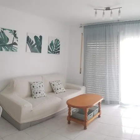 Piso Lola Apartment